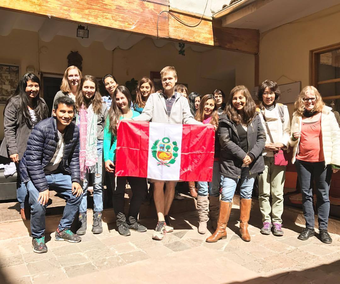 Peru international volunteers